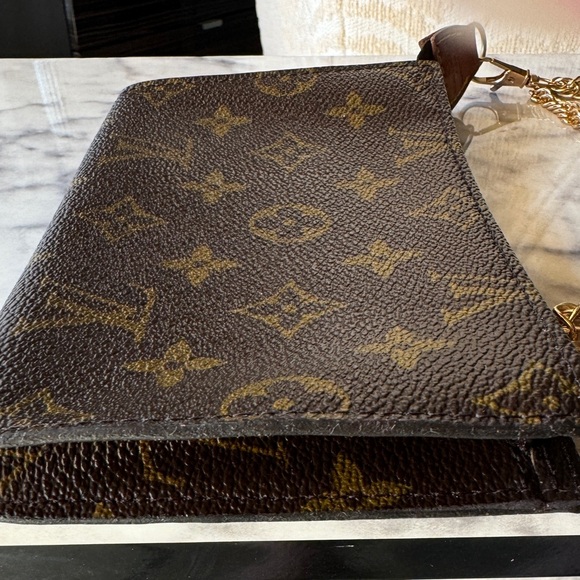 LOUIS VUITTON Pochette Women's Brown LV
Monogram Canvas Purse Pouch Crossbody - Picture 8 of 14
